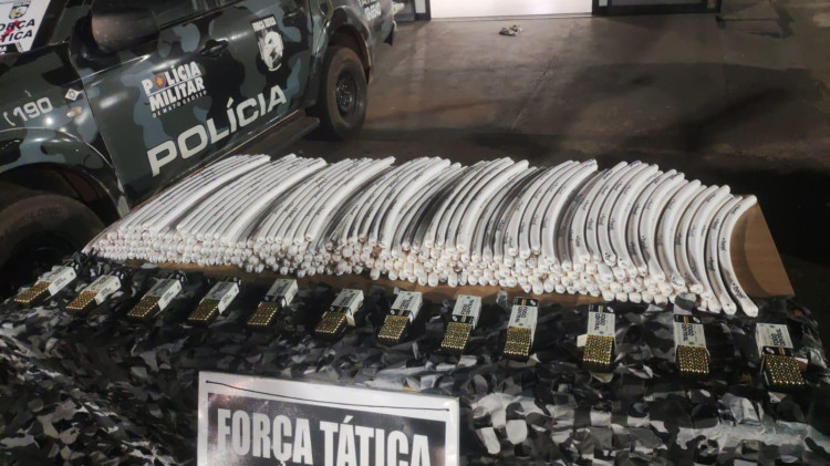 Força Tática intercepta caminhonete com explosivos e munições na região do Sararé