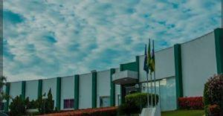 Morador pede a cassação do mandato do prefeito e vice prefeita de Pontes e Lacerda