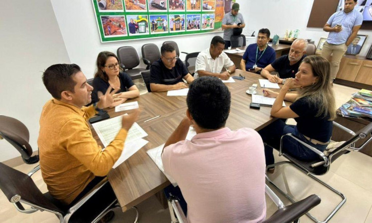 Comissão fiscalizará qualidade do asfalto feito por loteadoras em 30 bairros de Sinop