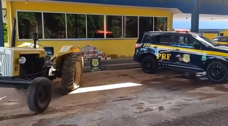 PRF apreende 162 kg de pasta base escondidos dentro de pneus de trator em Cáceres
