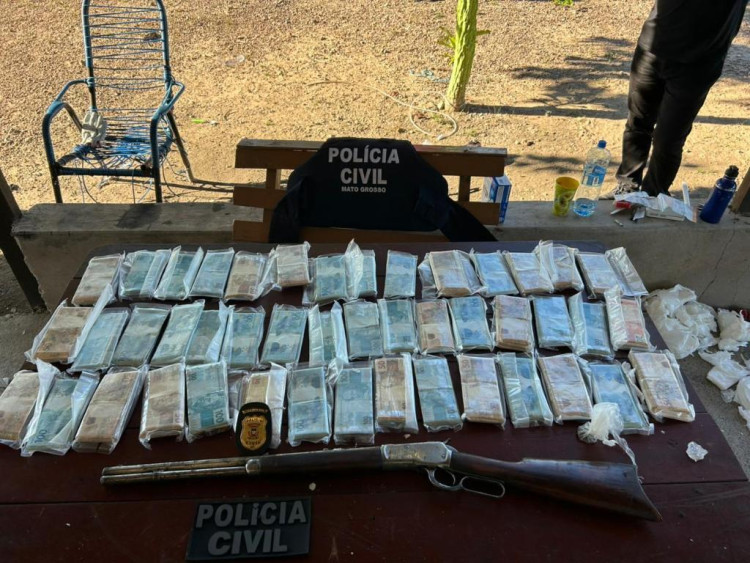 Polícia Civil cumpre 20 mandados contra membros de facção criminosa em Tangará da Serra