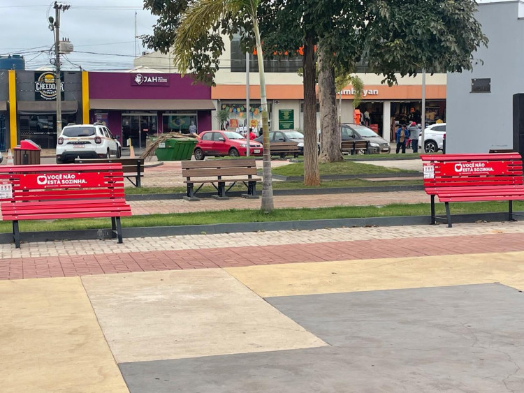 Banco Vermelho passa a integrar ações de prevenção à violência contra a mulher em Pontes e Lacerda