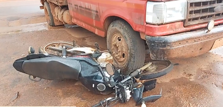Acidente: camionete e motocicleta se chocam na BR 174B em Pontes e Lacerda