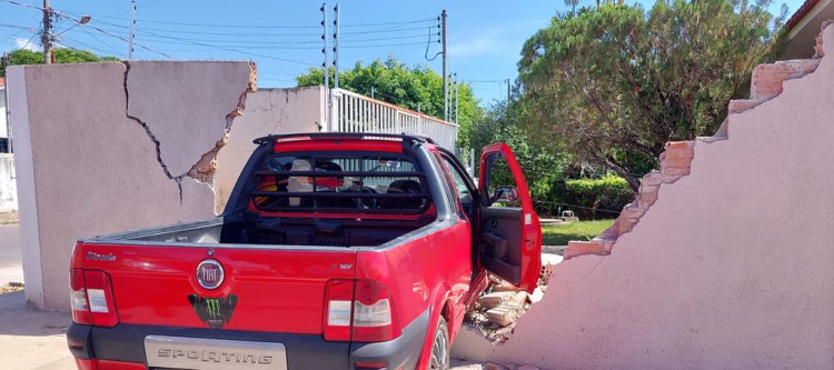 Acidente: “ele perdeu o controle do carro na curva”, diz militar