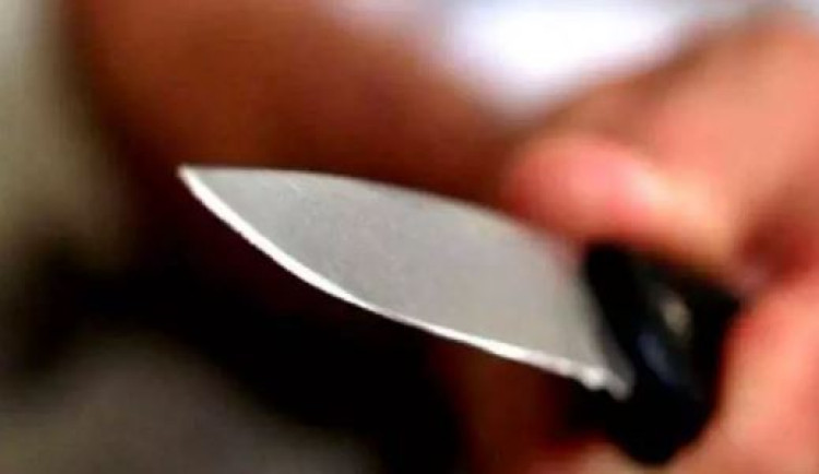 Esfaqueado em garimpo, rapaz é deixado inconsciente no hospital Santa Casa