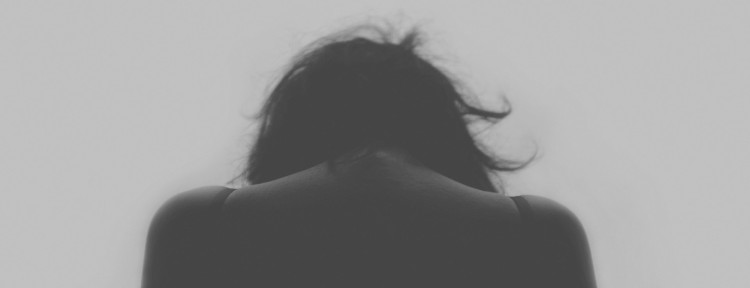 Exploração sexual e estupro: Mãe negocia filha para fazendeiro rico em MT