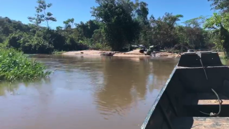 Homem é baleado enquanto dormia dentro de um barco no garimpo do Rio Sararé
