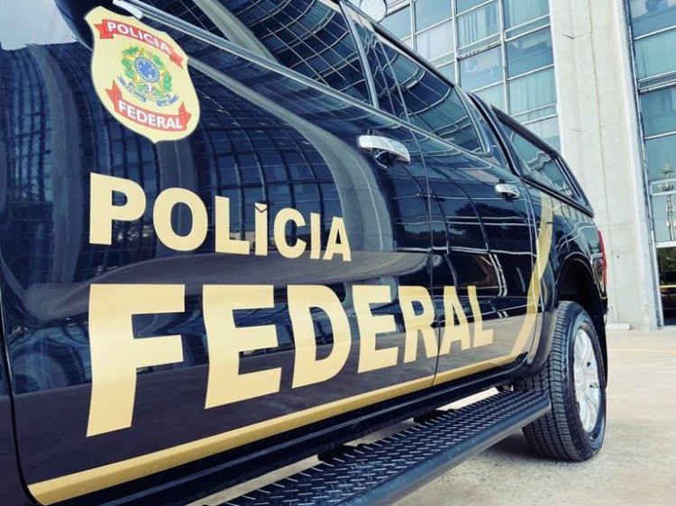 Líder da associação criminosa que se autodenomina “Rainha do Sararé” é presa, em Pontes e Lacerda