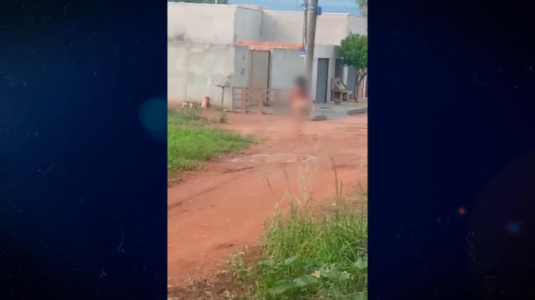 Mulher nua pelas ruas de Pontes e Lacerda: ” alguém tem que fazer alguma coisa”, implora moradora