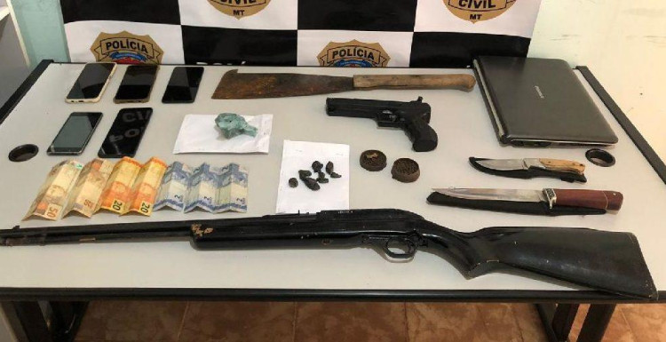 Operação cumpre mandados contra envolvidos em homicídio de jovem encontrado em rio de Araputanga