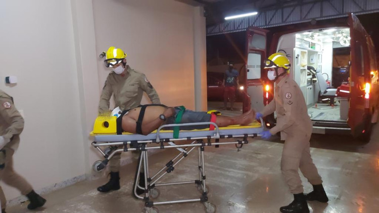 Pedestre é atropelado enquanto atravessava rua no Jardim Morada da Serra