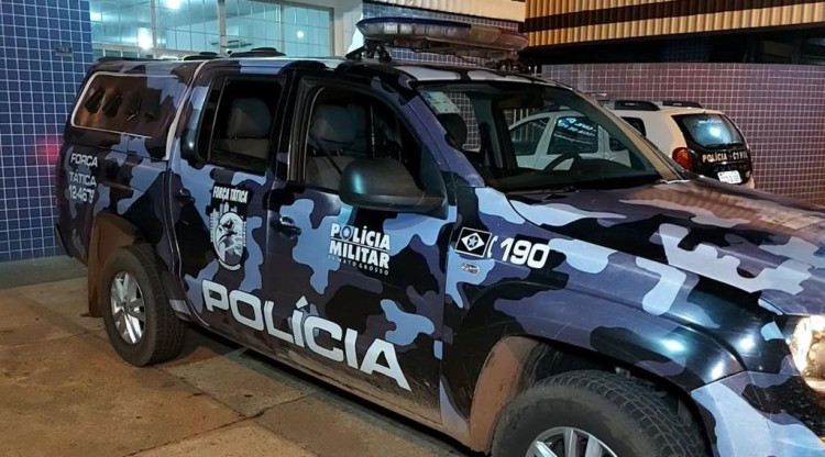 Suposto “passageiro” rouba taxista e atira contra várias pessoas durante fuga no Morada da Serra