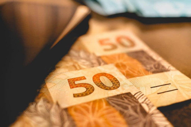Vai haver 13º do Bolsa Família ou Auxílio Brasil neste ano? Entenda