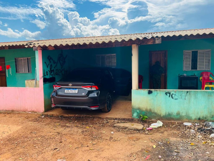 Veículo de luxo furtado é recuperado e dois são presos em Vila Bela