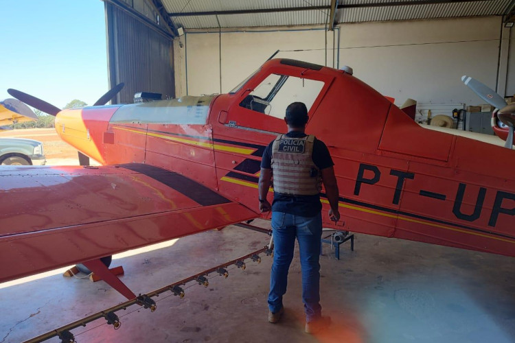 Aeronave usada para desmate químico em região do Pantanal é apreendida pela Polícia Civil