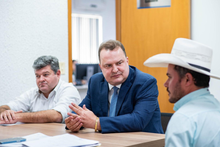 Jauru: Max Russi e Passarinho garantem recursos para obras da Praça João Rossi