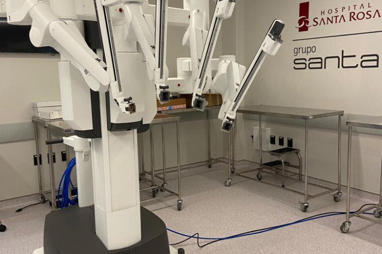 Mato Grosso agora tem hospital com cirurgia feita por robô