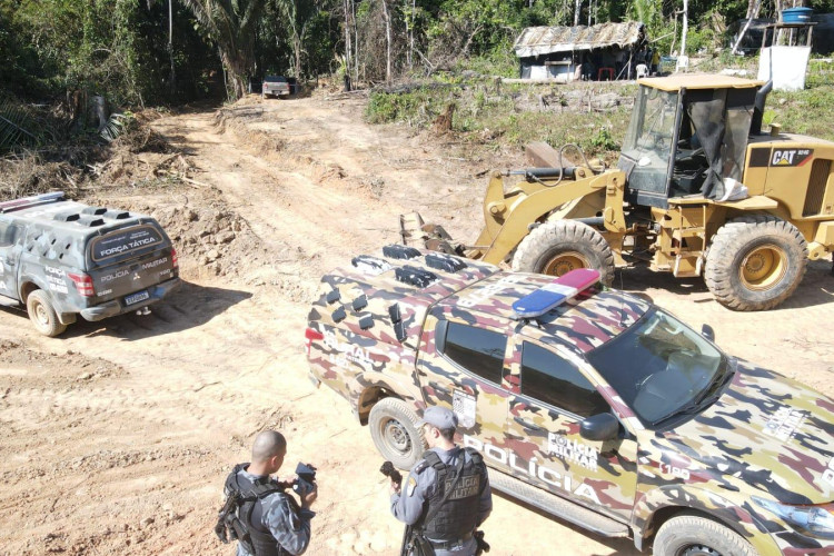 Patrulha Rural prende três homens por exploração em garimpo ilegal e desmate