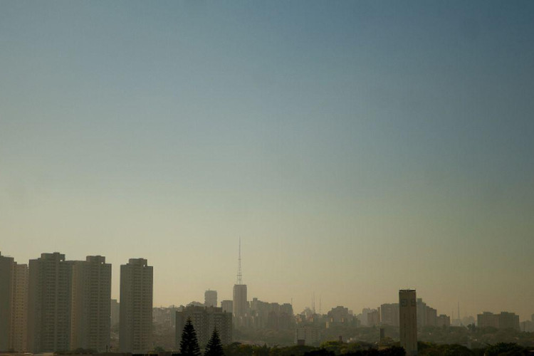 Defesa Civil alerta sobre altas temperaturas e baixa umidade do ar em Mato Grosso