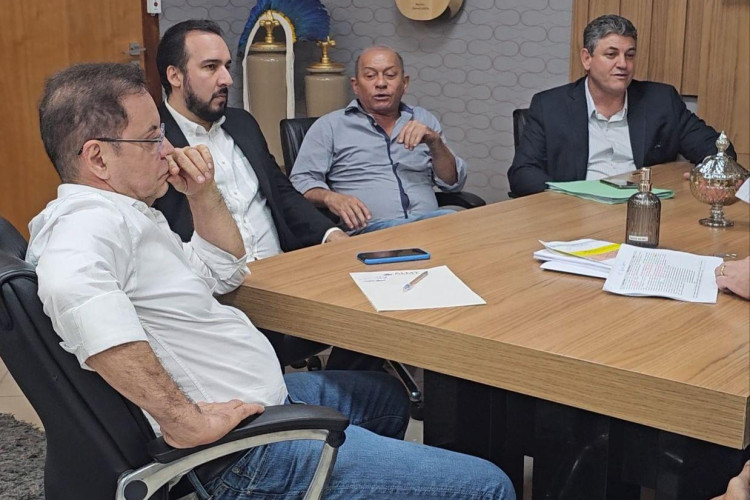 Deputado Moretto Participa de Reunião Crucial para Tramitação de Projeto Orçamentário