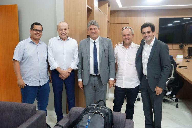 MORETTO: Investimento de R$ 40 milhões para zerar filas de cirurgias em 14 municípios da região oeste de Mato Grosso