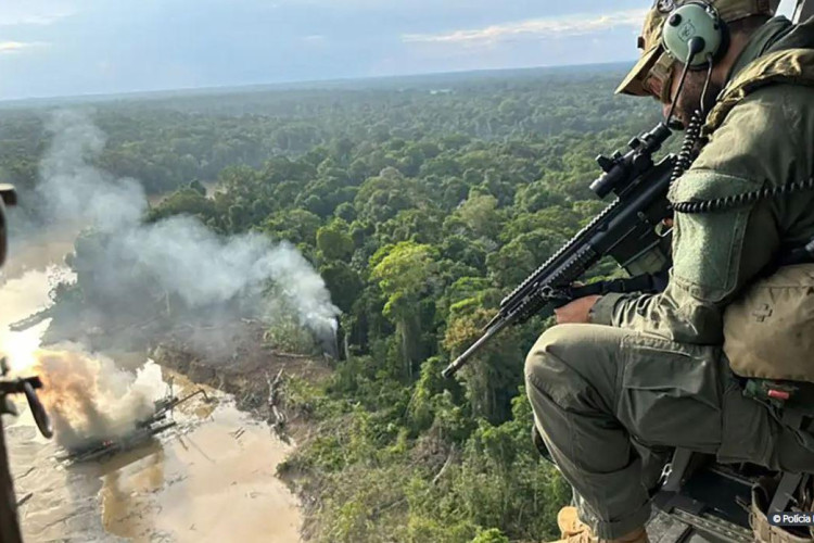 PF, Ibama e polícia colombiana desmobilizam garimpo na fronteira