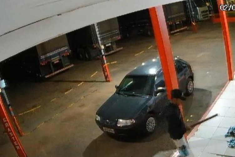 Polícia Civil prende em flagrante jovem que matou vítima em situação de rua a pauladas