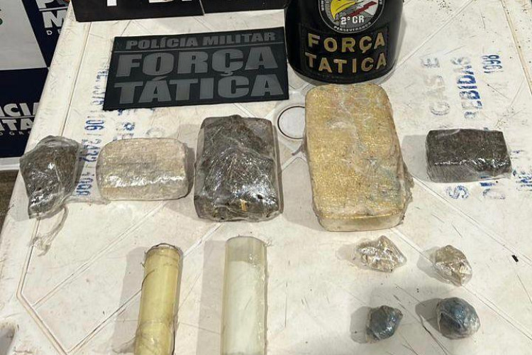 Força Tática apreende dois adolescentes com tabletes e porções de maconha em Rosário Oeste