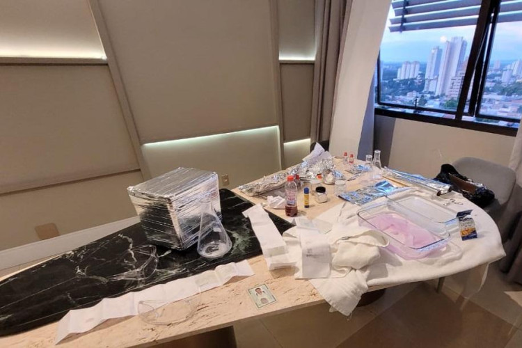Polícia Civil flagra laboratório de falsificação de dinheiro em hotel e prende quatro suspeitos por estelionato