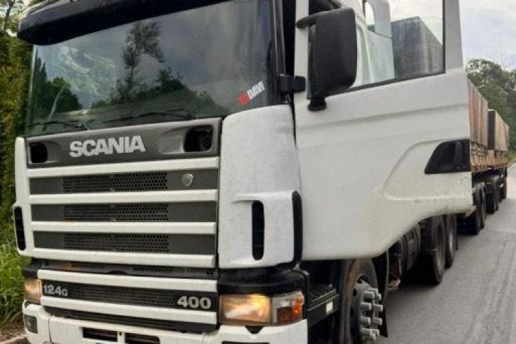 Polícia Civil desarticula grupo criminoso envolvido com roubo de cargas e adulteração de veículos em MT e GO