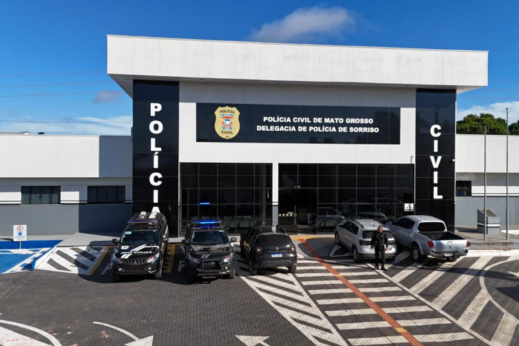 Polícia Civil prende homem que sequestrou jovem para obrigá-la a passar uma semana com ele