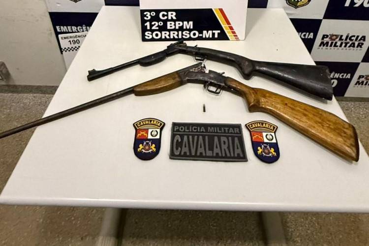Cavalaria da PM prende homem por ameaçar cunhado de morte e apreende armas de fogo