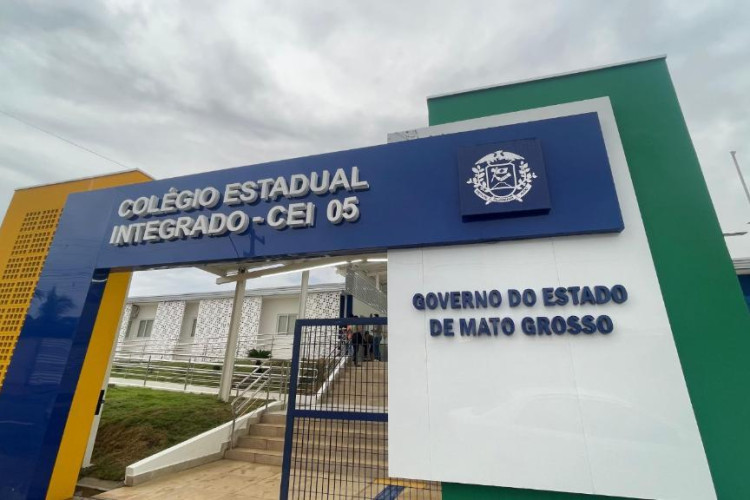 Seduc realiza consulta em 31 escolas da Rede Estadual para conversão em modelo cívico-militar