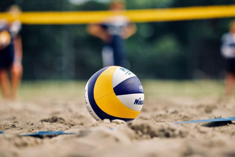 Polícia Civil prende professor de vôlei que assediava alunos em Rondonópolis