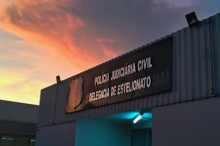 Polícia Civil cumpre 6 mandados contra associação criminosa envolvida em golpes pela internet