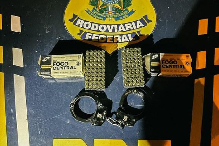 PRF apreende munições e identifica transporte irregular de combustível na BR-174B, em Pontes e Lacerda-MT