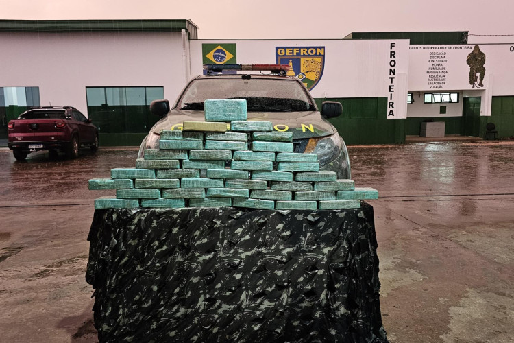 Gefron apreende 40 quilos de pasta-base e gera prejuízo de R$ 720 mil às facções criminosas