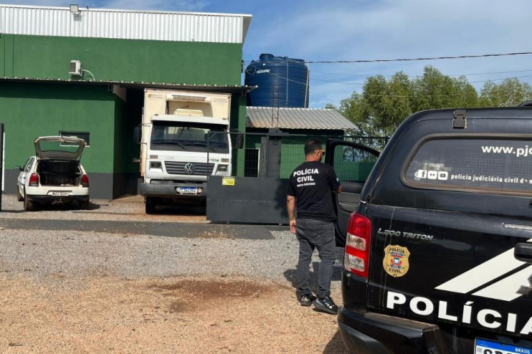 Polícia Civil e Vigilância Sanitária fiscalizam mercados e abatedouros em Rosário Oeste
