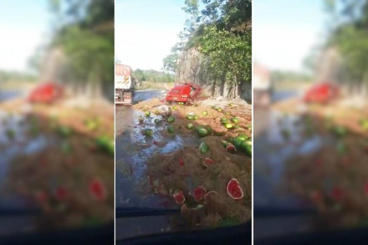 Acidente com caminhão carregado com melancia mata criança em MT