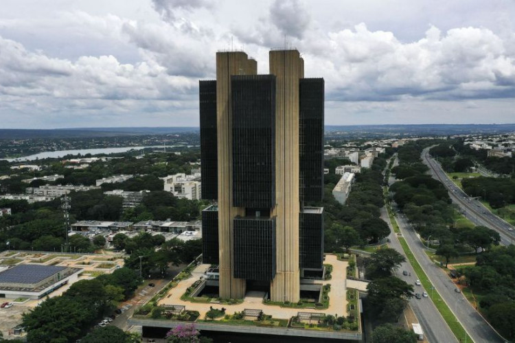 Atividade econômica tem alta de 1,14% em junho, diz Banco Central