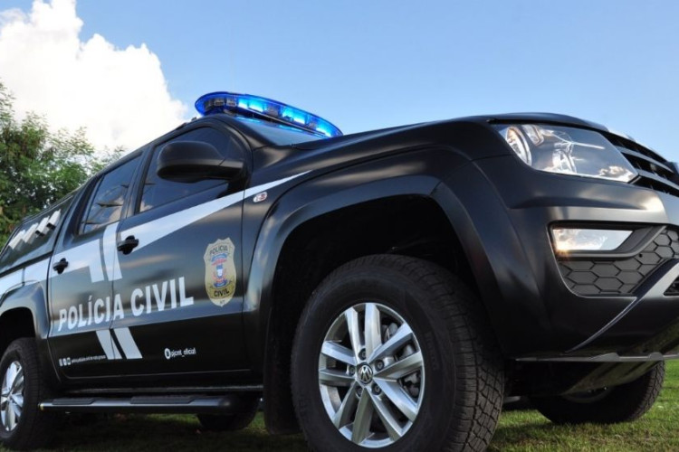 Caminhões carregados com material irregular são flagrados durante operação da Polícia Civil em Comodoro