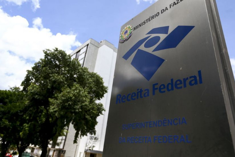 Contribuinte pode juntar documentos para declarar Imposto de Renda
