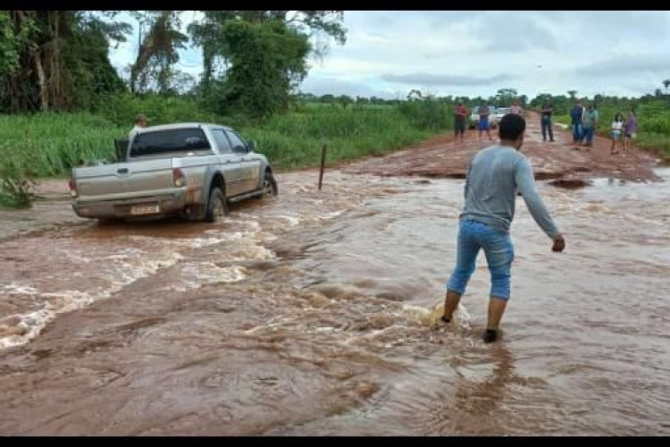 Defesa Civil Estadual faz alerta para chuvas intensas em MT