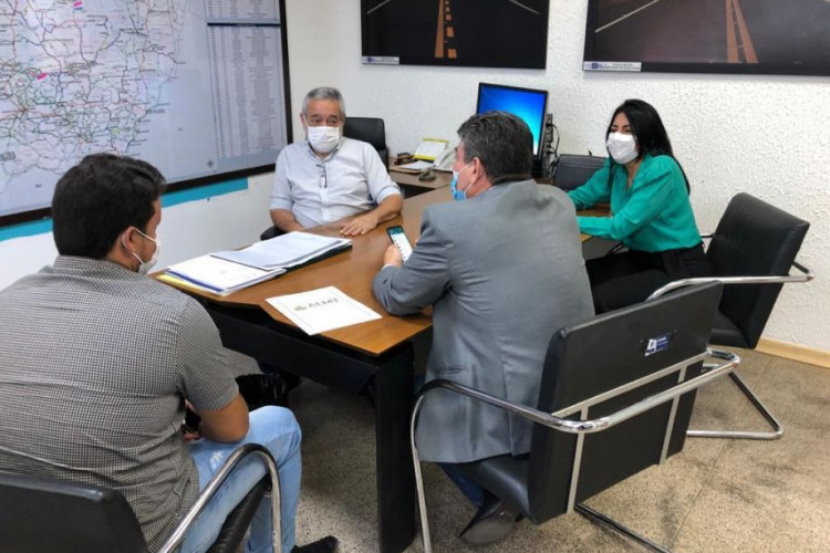 Deputado Moretto comemora avanço em obras de infraestrutura e Cáceres