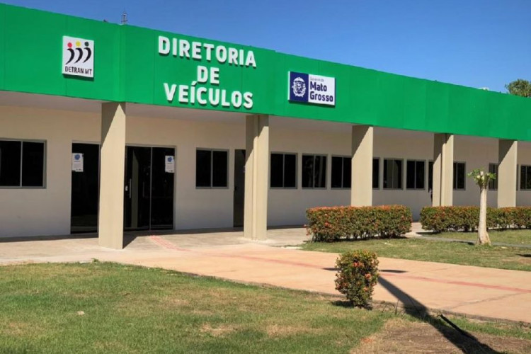 Detran-MT retoma prazos para transferência e emplacamento de veículos