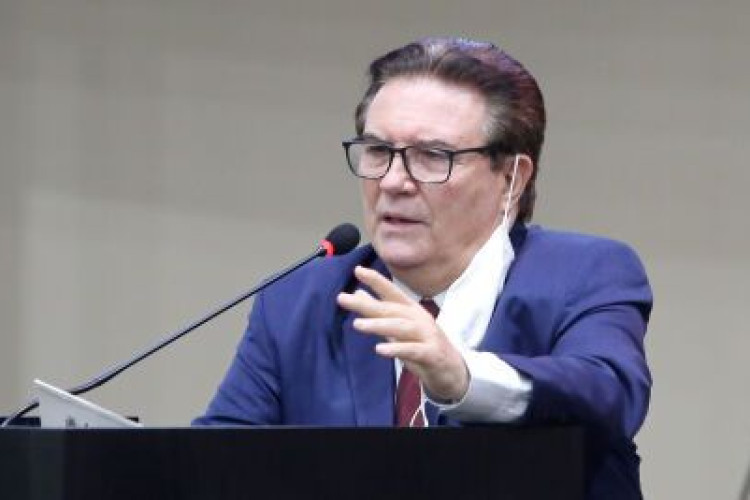 Dr. Gimenez chama a atenção para crescimento do tráfico de mulheres para fins sexuais