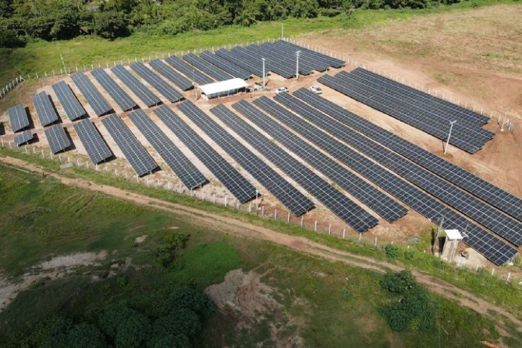 ENERGIZE-C inaugura usina fotovoltaica de 1,3 MW em Indiavaí-MT e fomenta a distribuição de energia zero carbono na região
