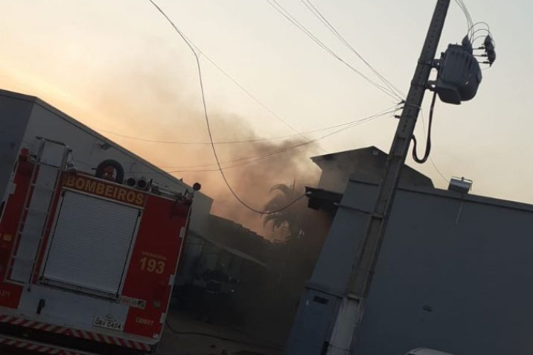 Incêndio é registrado na recepção do Hospital São Lucas em Pontes e Lacerda