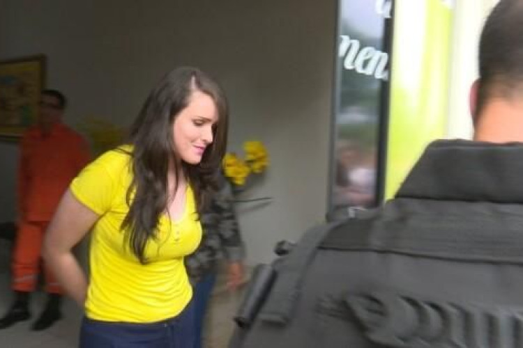 Justiça autoriza semiaberto a jovem que matou ex-namorado no sexo