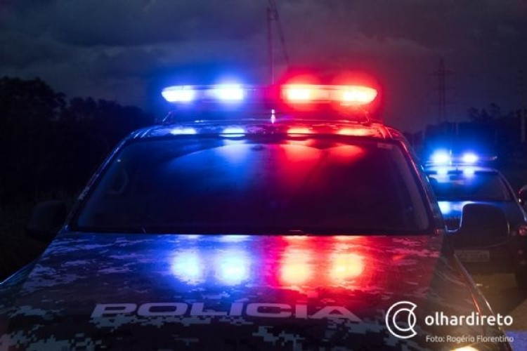 Mãe é presa por acobertar que namorado estuprava a filha de 12 anos em MT